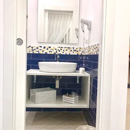 Bed & Breakfast Chiaro Di Luna 4*