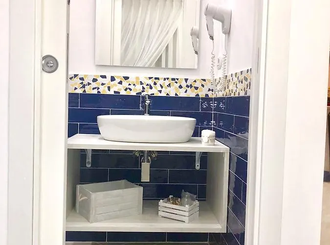 Bed & Breakfast Chiaro Di Luna 4*