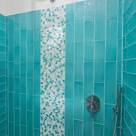 Oda ve Kahvaltı Chiaro Di Luna 4*