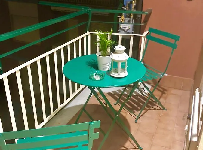 Bed and breakfast Chiaro Di Luna 4*