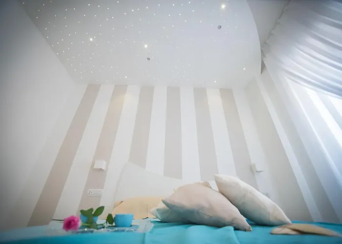 Bed and breakfast Chiaro Di Luna 4*